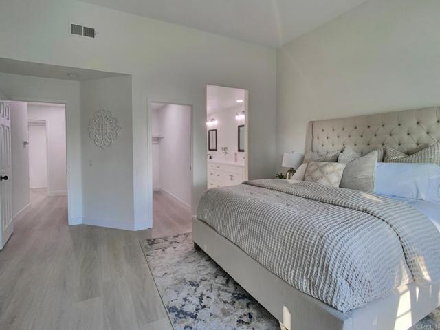 Detail Gallery Image 11 of 19 For 2021 Columbus Way, Vista,  CA 92081 - 3 Beds | 2/1 Baths