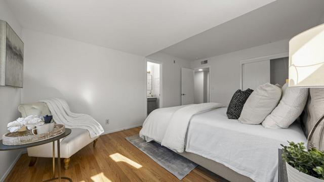940 Kennard Way, Sunnyvale CA: https://media.crmls.org/mediaz/a7f858c4-9cab-48e9-84fe-f99f73cc8c00.jpg