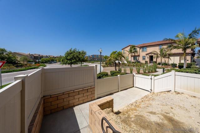 1709 Santa Carolina, Chula Vista CA: https://media.crmls.org/mediaz/a7f86f94-c263-43e0-b94a-7fe8b6458fe5.jpg