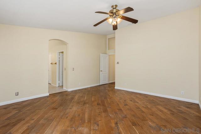 1915 Andrews Ct, Oceanside CA: https://media.crmls.org/mediaz/a7f98d05-69e8-4186-8934-edf5a572d616.jpg