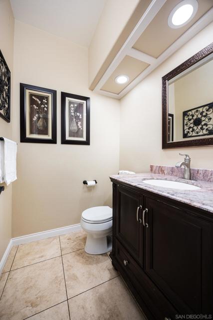 Image 15 of 49 For 457 Silver Shadow Dr
