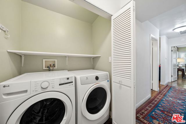 4942 Stern Avenue photo 35