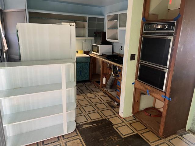 Detail Gallery Image 5 of 12 For 185 Garfield Ave, El Cajon,  CA 92020 - 3 Beds | 1 Baths