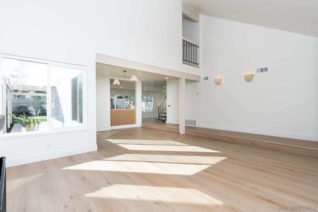 8875 Alphecca Way - photo 5