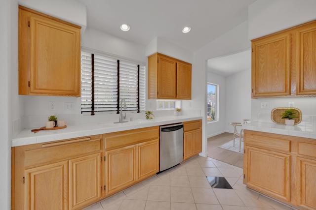 2334 Columbine Dr, Alpine CA: https://media.crmls.org/mediaz/a7fefc16-ee1c-4ede-b7e8-f49bedaeeaf1.jpg