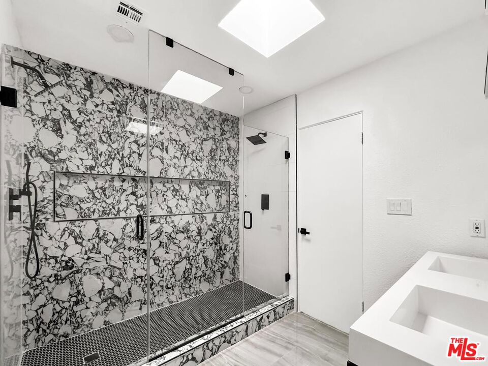 MLS #25617085 image #27