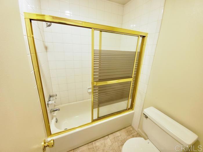 https://media.crmls.org/mediaz/a8004686-4a65-445c-87a7-9e3894dd550b.jpg?preset=X-Large