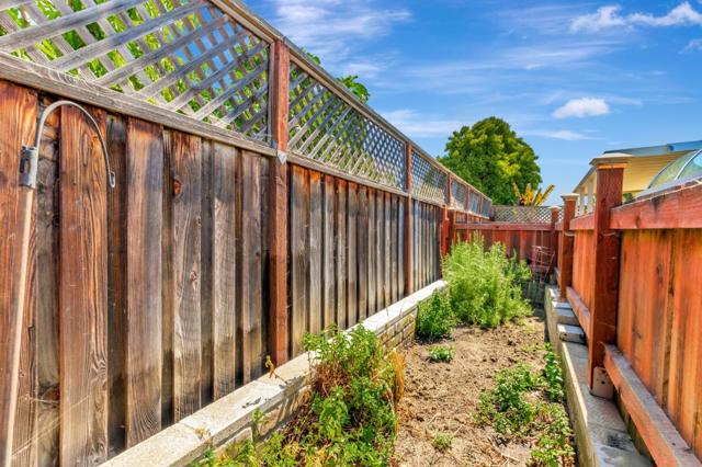 1254 Steinbeck Drive, Hollister CA: https://media.crmls.org/mediaz/a80096e5-a4cd-42cd-9eda-4a8f6cff3034.jpg