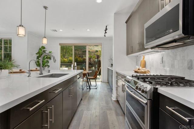 3157 Salina rd, Carlsbad CA: https://media.crmls.org/mediaz/a800aaeb-a315-4cdd-be1b-866800da46ab.jpg
