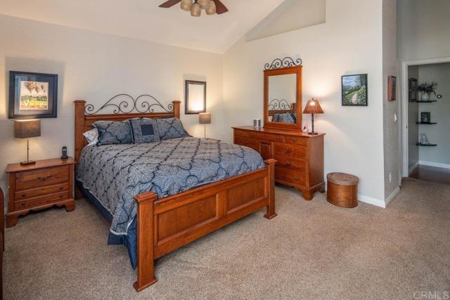 23847 Norte Dr, Ramona CA: https://media.crmls.org/mediaz/a801624a-23be-4c21-98e8-98ecda20c1db.jpg