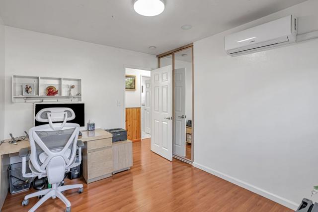 3685 Howe Court, Fremont CA: https://media.crmls.org/mediaz/a8021493-5c97-4529-85f2-b84fcb157560.jpg