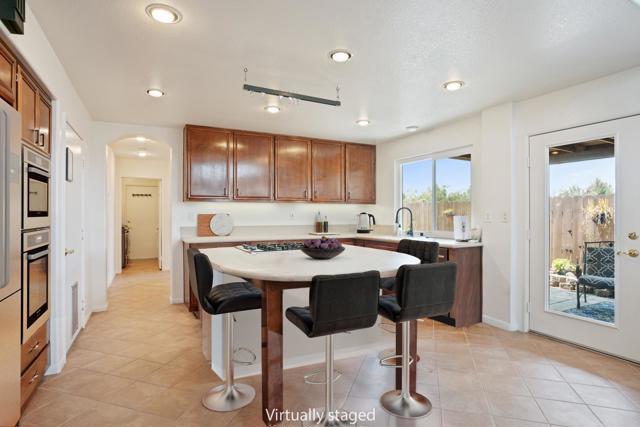 Detail Gallery Image 9 of 44 For 2288 Boulders Ct, Alpine,  CA 91901 - 4 Beds | 3 Baths