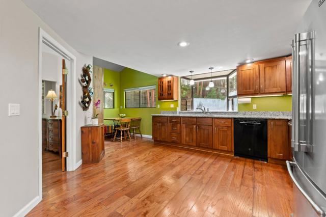 483 Echo Lane, Boulder Creek CA: https://media.crmls.org/mediaz/a8028440-c7ec-4d87-9d0f-bdddbab716d2.jpg