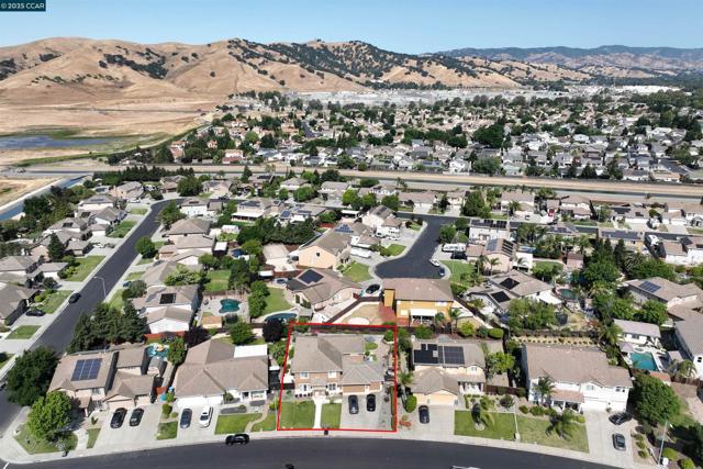 812 Westgate Drive, Vacaville CA: https://media.crmls.org/mediaz/a803321e-9c79-4d89-9525-4dffe7d53b8c.jpg