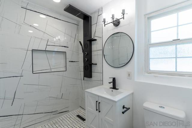 1610 Dumar Ave, El Cajon CA: https://media.crmls.org/mediaz/a8034549-eae7-4b3d-b847-3b164c68bf69.jpg