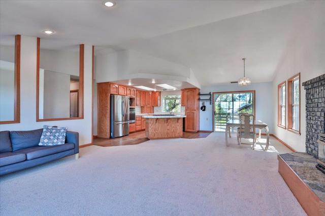1416 Blue Tent Court,  CA: https://media.crmls.org/mediaz/a8046d38-5de1-4a28-981d-d6de9a61d7b5.jpg