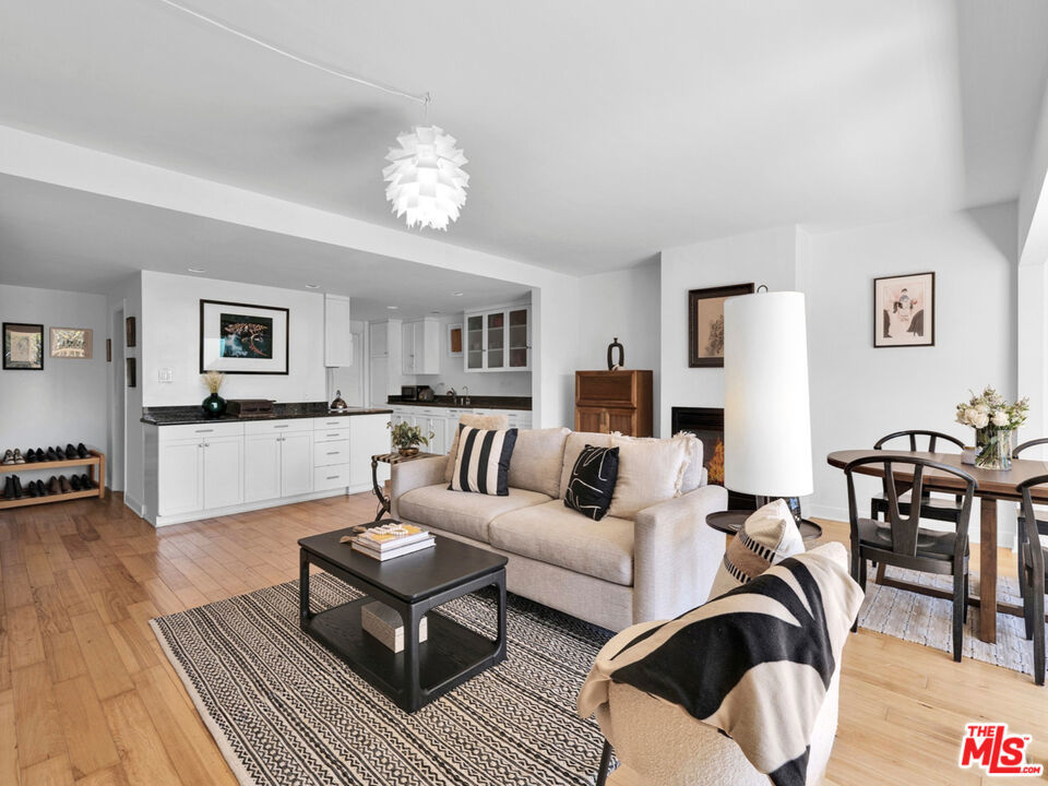 MLS #25537325 img 16