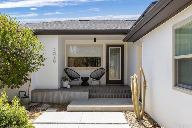 Detail Gallery Image 1 of 36 For 2029 S Horne St, Oceanside,  CA 92054 - 2 Beds | 2 Baths