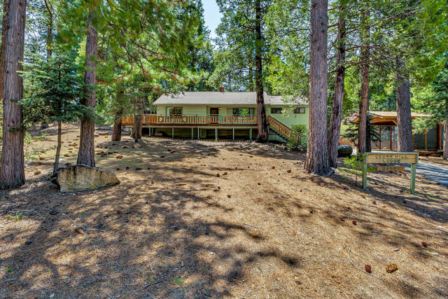52551 Pine Ridge Road, Idyllwild CA: https://media.crmls.org/mediaz/a806035b-82de-4770-ab11-b8d56888fc17.jpg