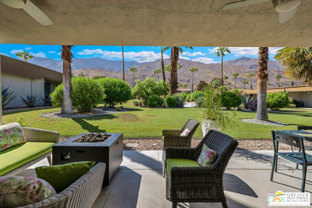 2285 S Calle Palo Fierro, Palm Springs, CA 92264