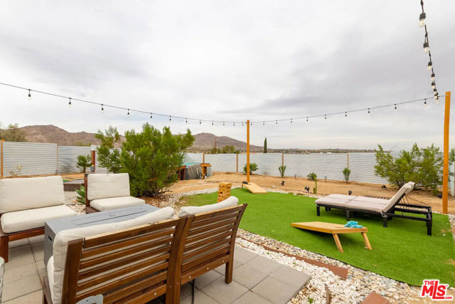 62177 Jericho Way, Joshua Tree CA: https://media.crmls.org/mediaz/a806855b-81c3-4f93-affe-7e123acde5f4.jpg