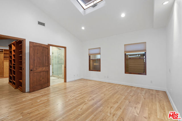 14710 Greenleaf Street, Sherman Oaks CA: https://media.crmls.org/mediaz/a8069dd3-6d50-4cfd-aa0a-56a4a385d228.jpg