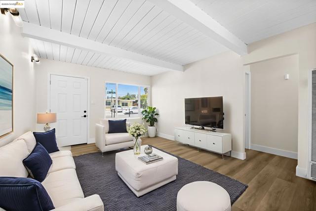 716 Williams Dr, Richmond CA: https://media.crmls.org/mediaz/a806c2b1-28d3-4797-af59-5325610cb7ce.jpg