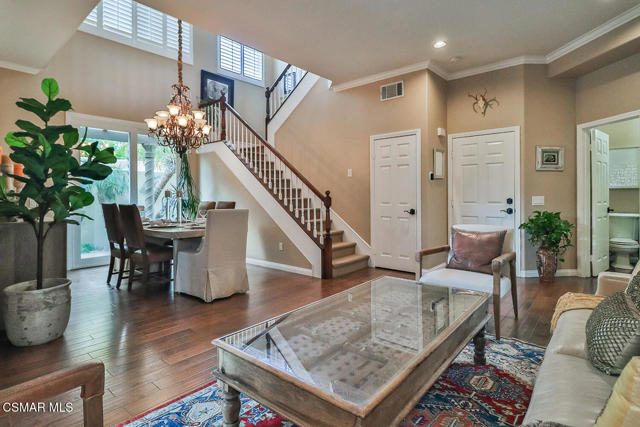 963 Corte Augusta, Camarillo CA: https://media.crmls.org/mediaz/a8079ee6-114c-4fa2-bd55-56b9eadeb890.jpg