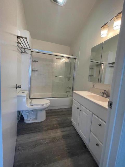 134 Cypress, Redwood City CA: https://media.crmls.org/mediaz/a8098254-92c3-4887-b089-7f6961dcfce9.jpg