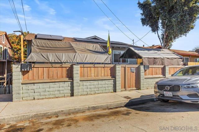 2351 Modesto St, San Diego, California 92105, ,Multi-Family,For Sale,Modesto St,250000628SD