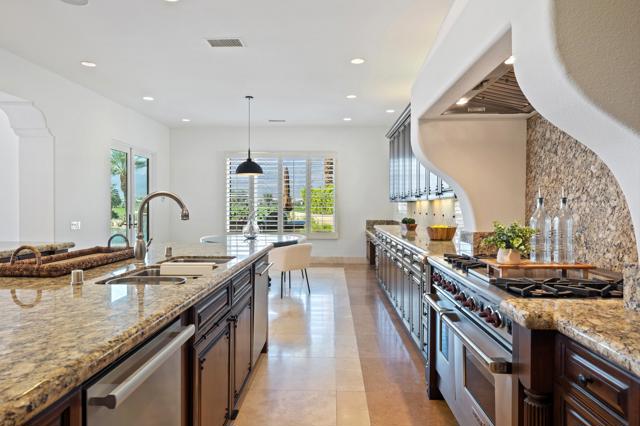 58703 Jerez, La Quinta CA: https://media.crmls.org/mediaz/a80a317c-883e-4993-890d-68c8181df30f.jpg