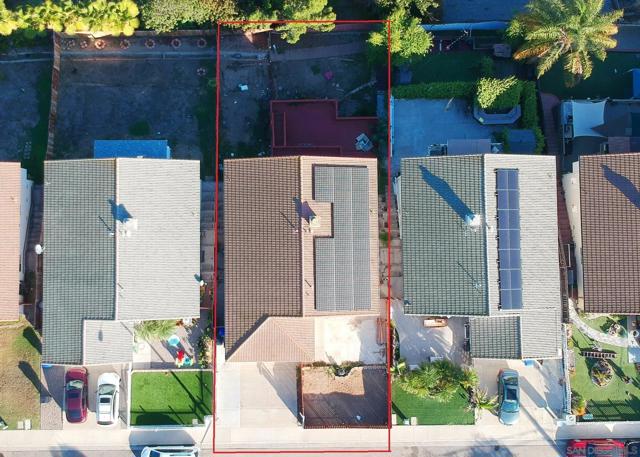 1277 Glencoe Dr, San Diego CA: https://media.crmls.org/mediaz/a80c5bc0-7530-4960-8a65-40974f3e01aa.jpg
