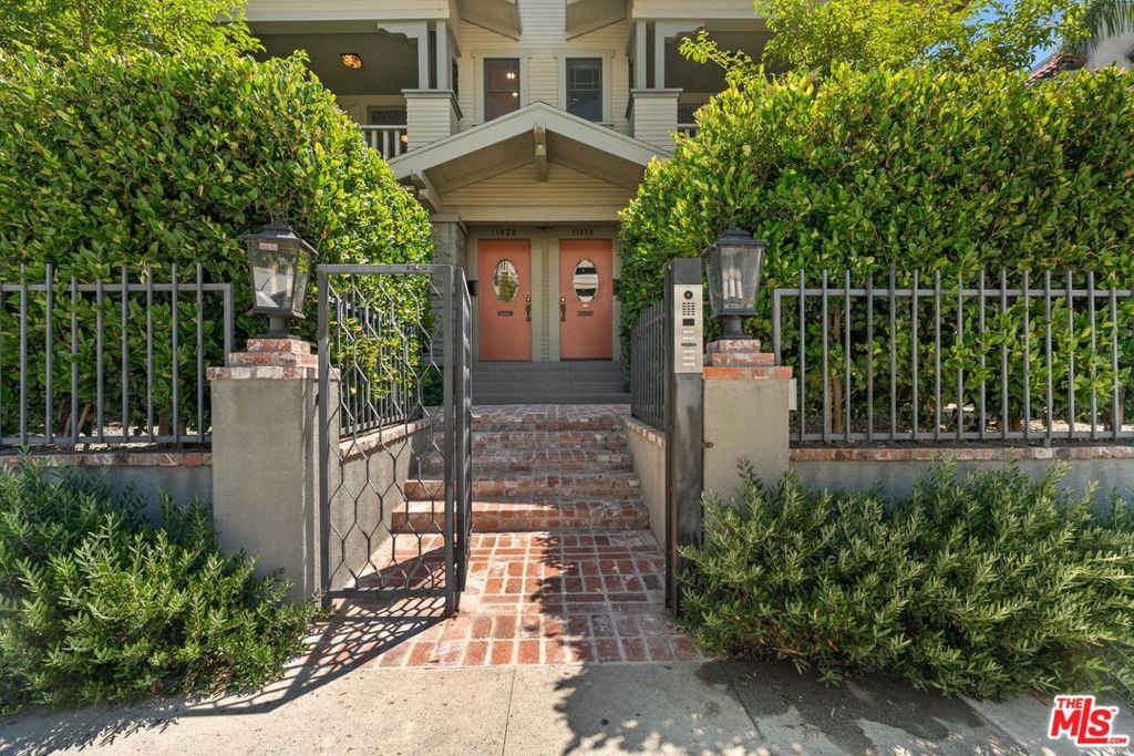 1140 Lemoyne Street #1140 1/2
