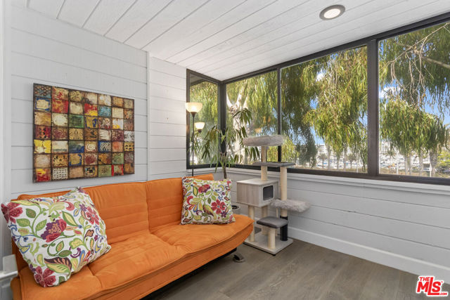 310 Tahiti Way, Marina del Rey CA: https://media.crmls.org/mediaz/a80cd20d-2f19-4c8f-b75f-8826153c3469.jpg