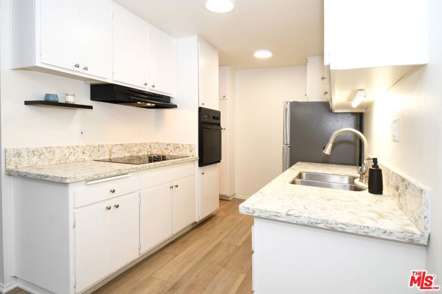 5900 Canterbury Drive, A102 photo 7