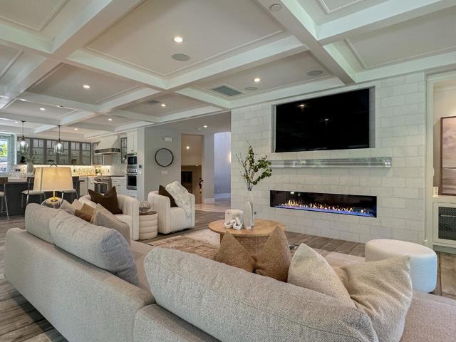 160 Prospect Avenue, Los Gatos CA: https://media.crmls.org/mediaz/a80dbe42-1036-4617-ba7c-e3e5210d9954.jpg