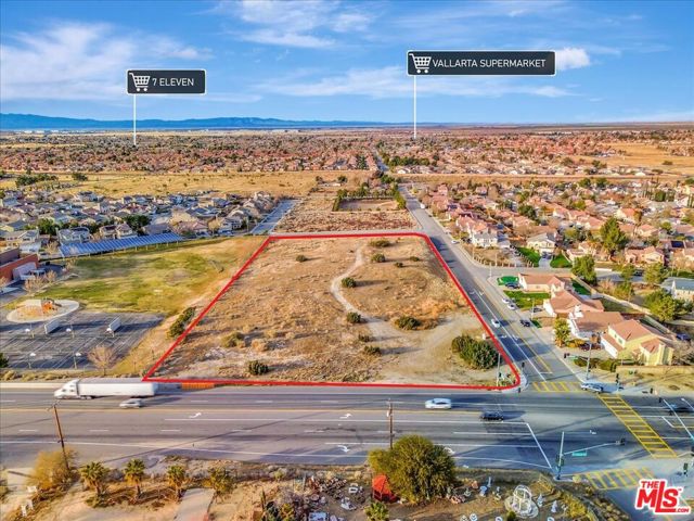 36409 E 37th Street, Palmdale CA: https://media.crmls.org/mediaz/a80e54af-bb49-49f6-91ec-7001e8e2f159.jpg