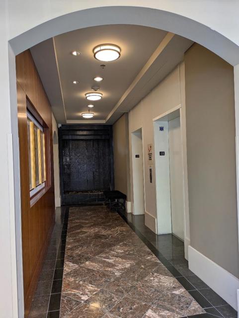 989 Franklin Street, Oakland CA: https://media.crmls.org/mediaz/a80fe6a5-66a2-4033-8102-10084f5699fd.jpg