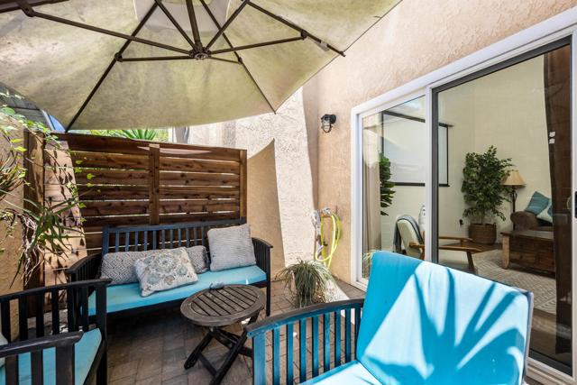 Detail Gallery Image 7 of 27 For 368 Hemlock Ave, Carlsbad,  CA 92008 - 2 Beds | 2/1 Baths