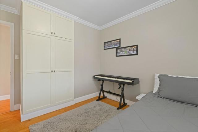 3172 Morris Drive, Palo Alto CA: https://media.crmls.org/mediaz/a813616d-b180-4608-ad53-9f67df0440b4.jpg