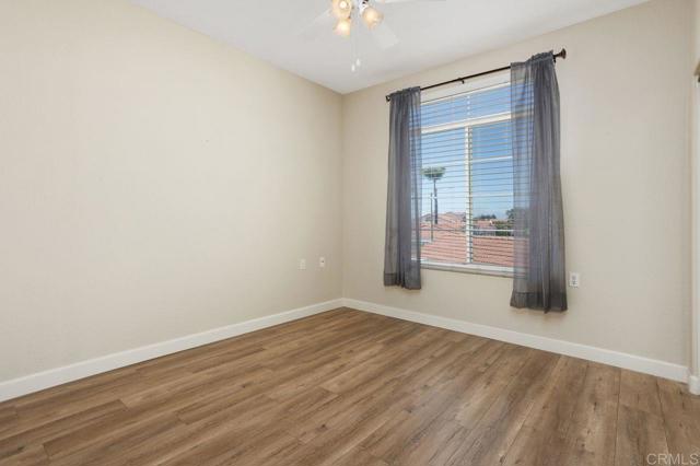3325 Genoa Way, Oceanside CA: https://media.crmls.org/mediaz/a813f0e7-5954-4dc0-8d1d-7fecbca0266f.jpg