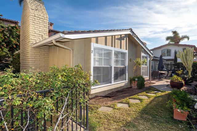 6176 El Tordo, Rancho Santa Fe CA: https://media.crmls.org/mediaz/a81541aa-a7a5-41b2-9164-c5da3bcd0924.jpg