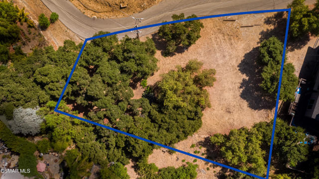 371 Acacia Lane, Newbury Park CA: https://media.crmls.org/mediaz/a815fa6b-38bc-48a6-8876-5c45f6223b99.jpg