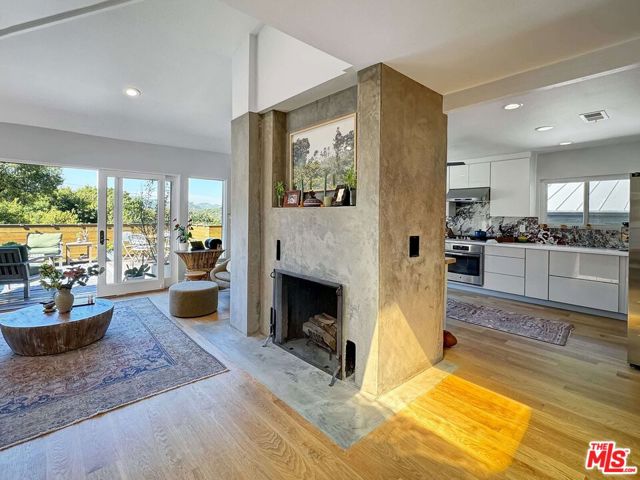 19627 Vision Drive, Topanga, California 90290, 3 Bedrooms Bedrooms, ,3 BathroomsBathrooms,Single Family Residence,For Sale,Vision,24369201