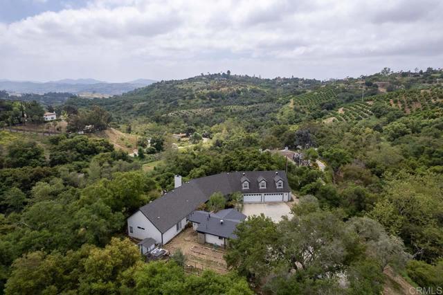 Detail Gallery Image 37 of 58 For 3861 Hellers Bend, Fallbrook,  CA 92028 - 6 Beds | 4 Baths