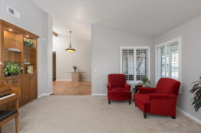 1373 Stoneridge Circle, Escondido CA: https://media.crmls.org/mediaz/a817e2fc-9020-45df-a040-7bc1f2f4c80f.jpg