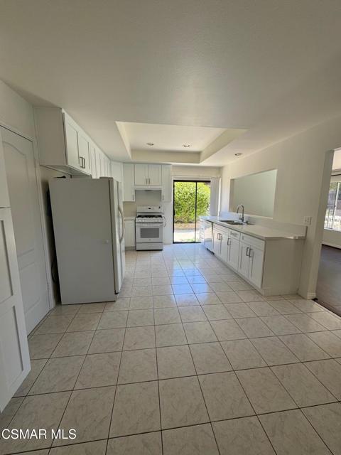 2722 Appalachian Court, Westlake Village CA: https://media.crmls.org/mediaz/a817fe98-0fb1-4a66-ae99-ec8a50acff6c.jpg