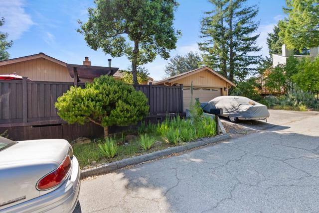 267 Crows Nest Drive, Boulder Creek CA: https://media.crmls.org/mediaz/a8183c02-abe4-45e2-9e6a-4d1077b94a69.jpg