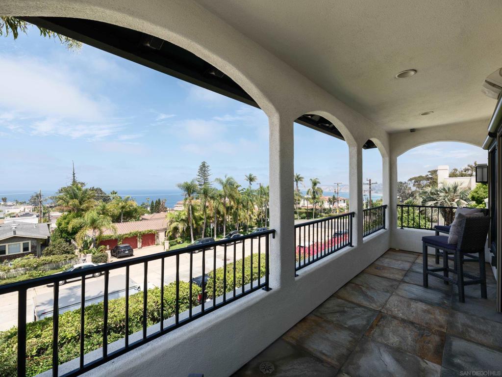 MLS #250044648SD image #17