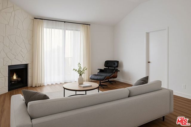 3231 Cheviot Vista Place, Los Angeles CA: https://media.crmls.org/mediaz/a81a15f0-eb34-4bfa-b991-4cfdc812f3f6.jpg